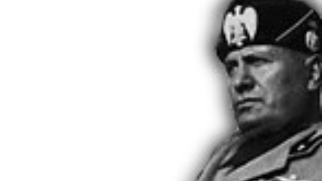 What did benito mussolini do in the 1930s?
